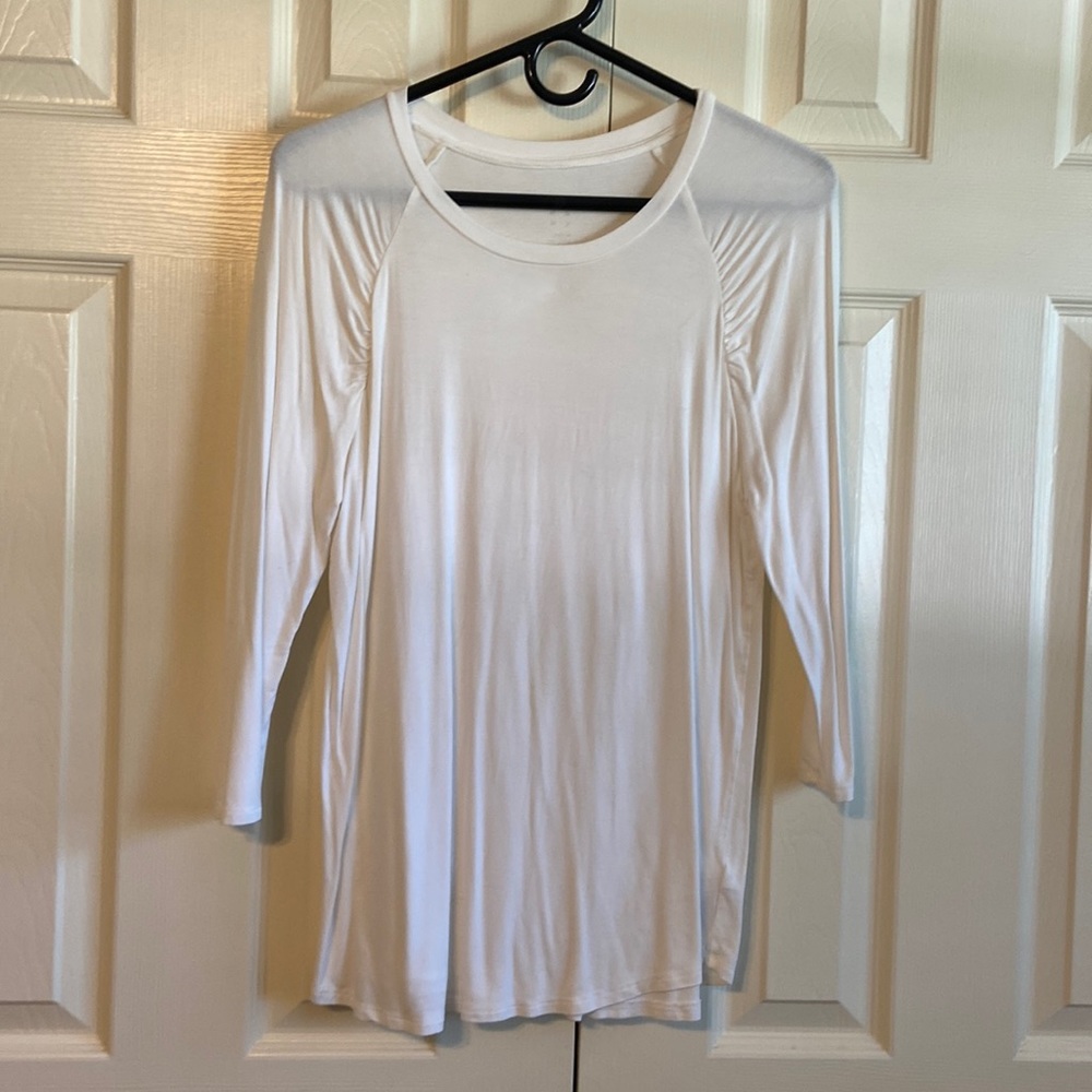 3/4 sleeve white shirt